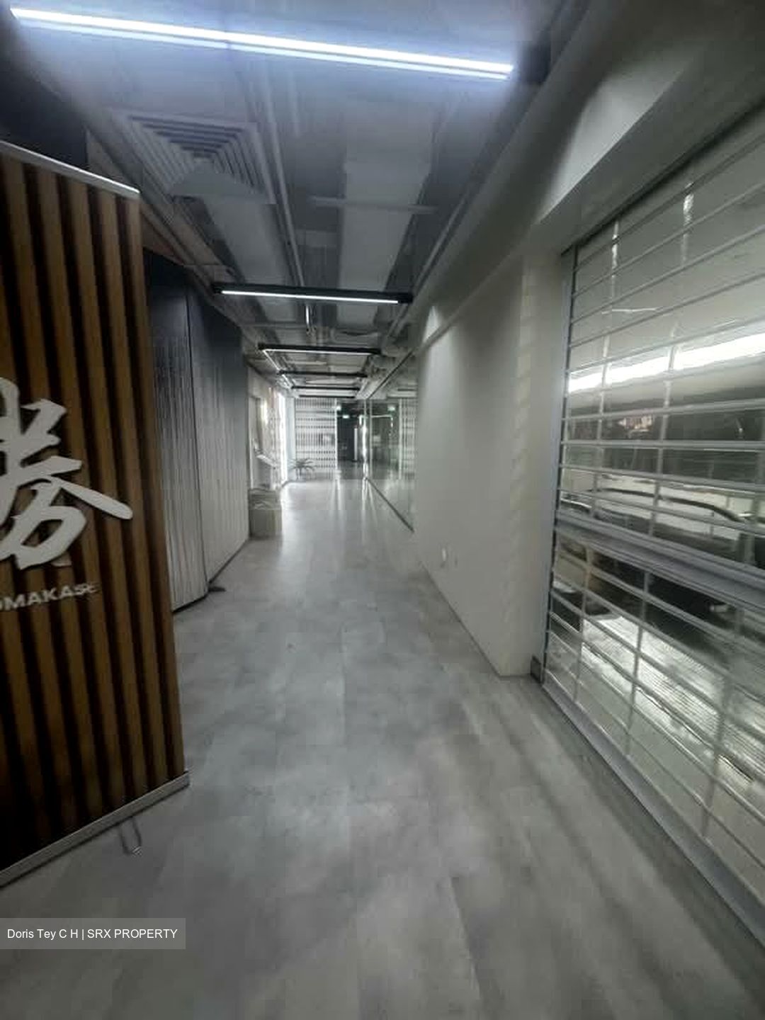 Kitchener Complex (D8), Office #534081111